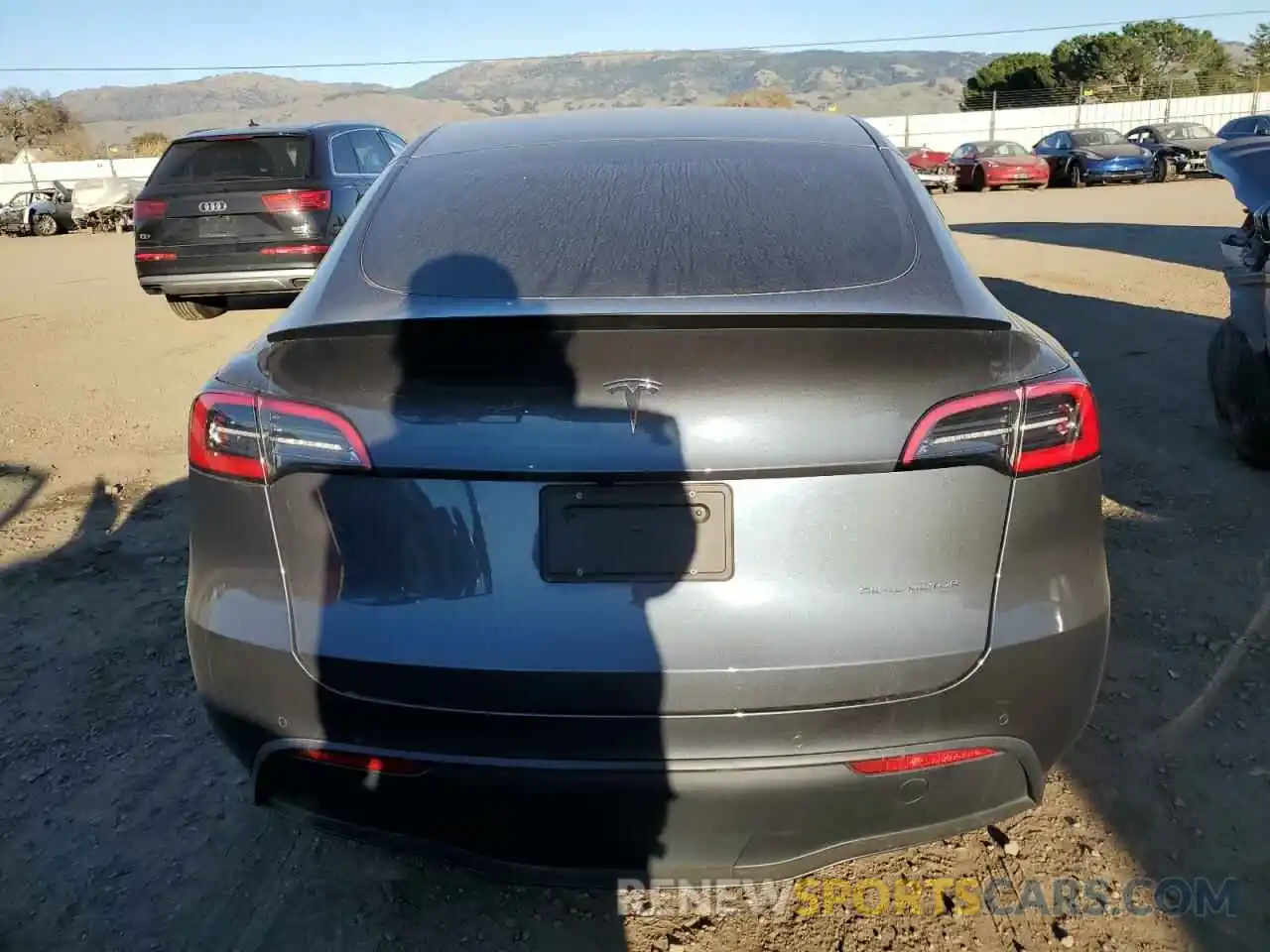 6 Photograph of a damaged car 5YJYGDEE6MF093494 TESLA MODEL Y 2021