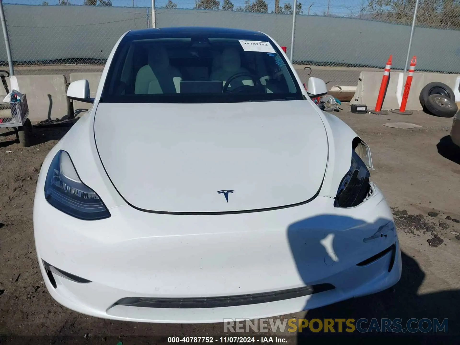 12 Photograph of a damaged car 5YJYGDEE6MF098324 TESLA MODEL Y 2021