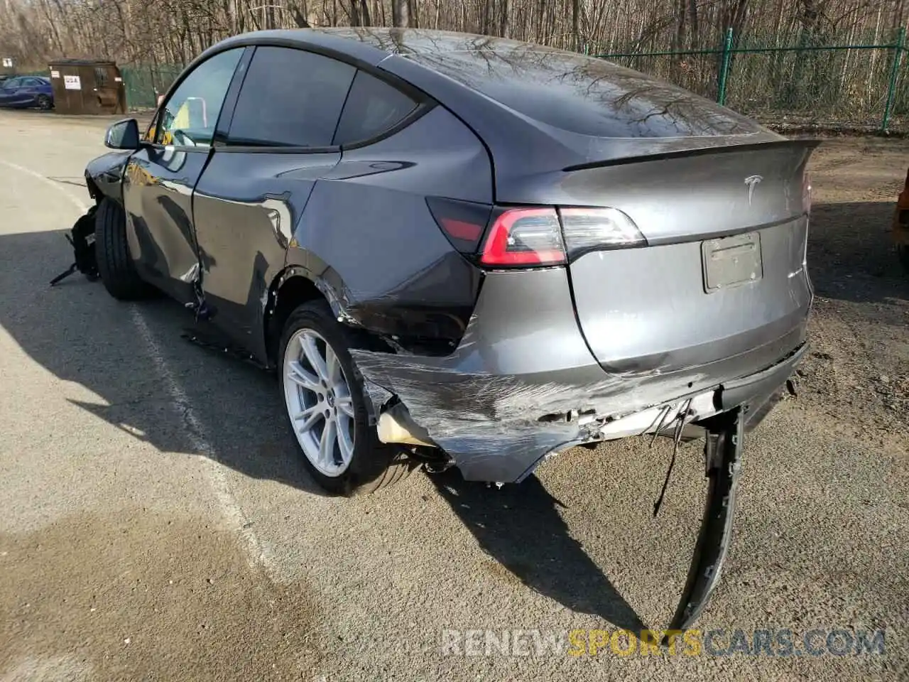 3 Photograph of a damaged car 5YJYGDEE6MF099974 TESLA MODEL Y 2021