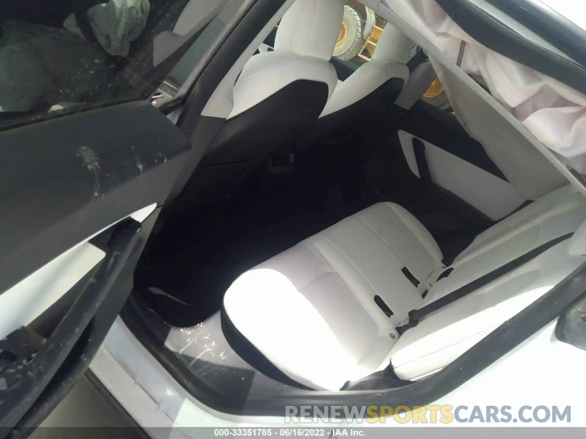 8 Photograph of a damaged car 5YJYGDEE6MF103425 TESLA MODEL Y 2021