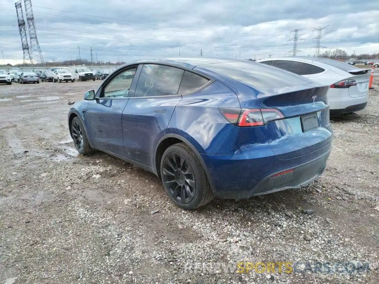 3 Photograph of a damaged car 5YJYGDEE6MF122816 TESLA MODEL Y 2021