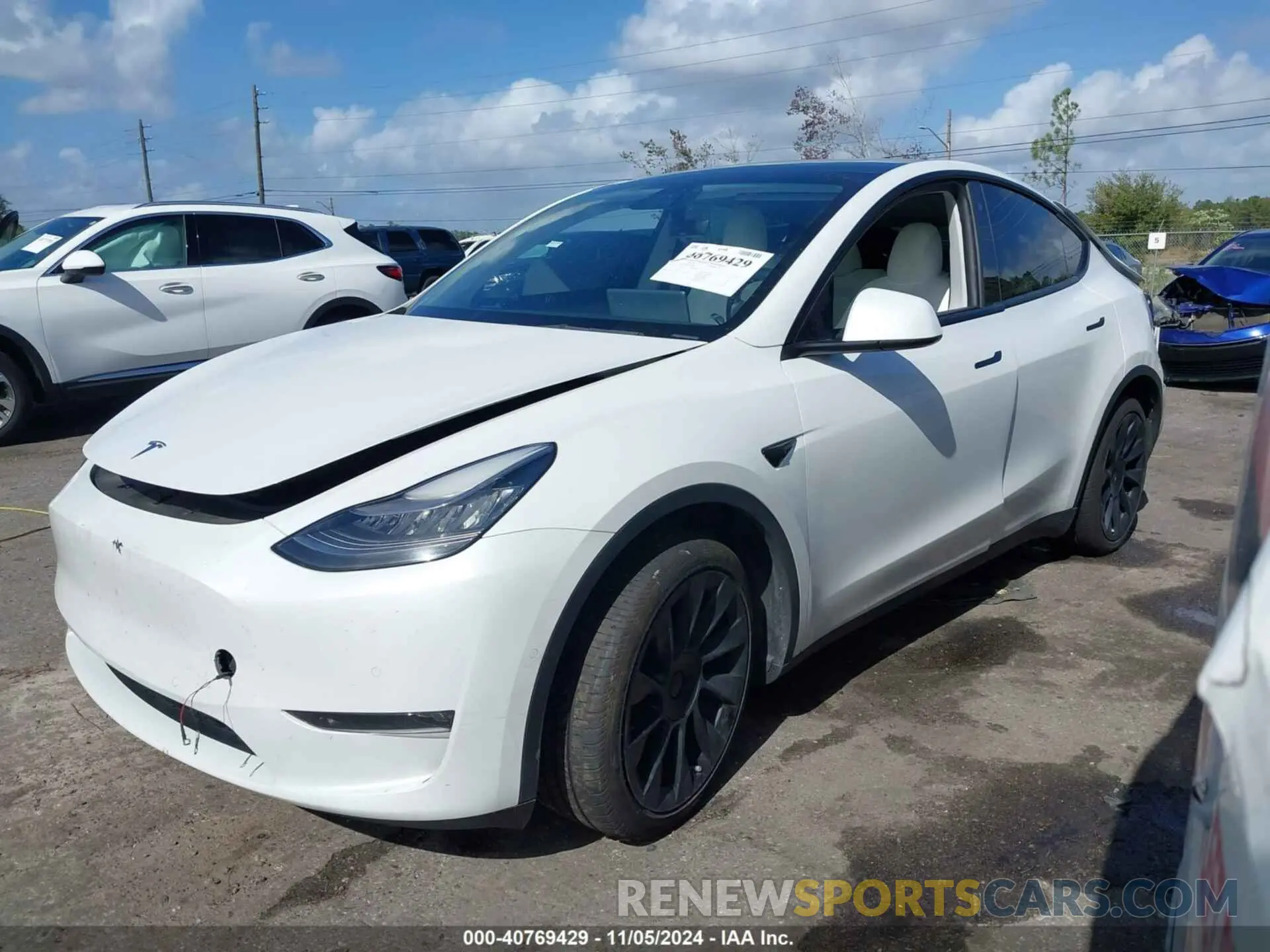 13 Photograph of a damaged car 5YJYGDEE6MF130088 TESLA MODEL Y 2021