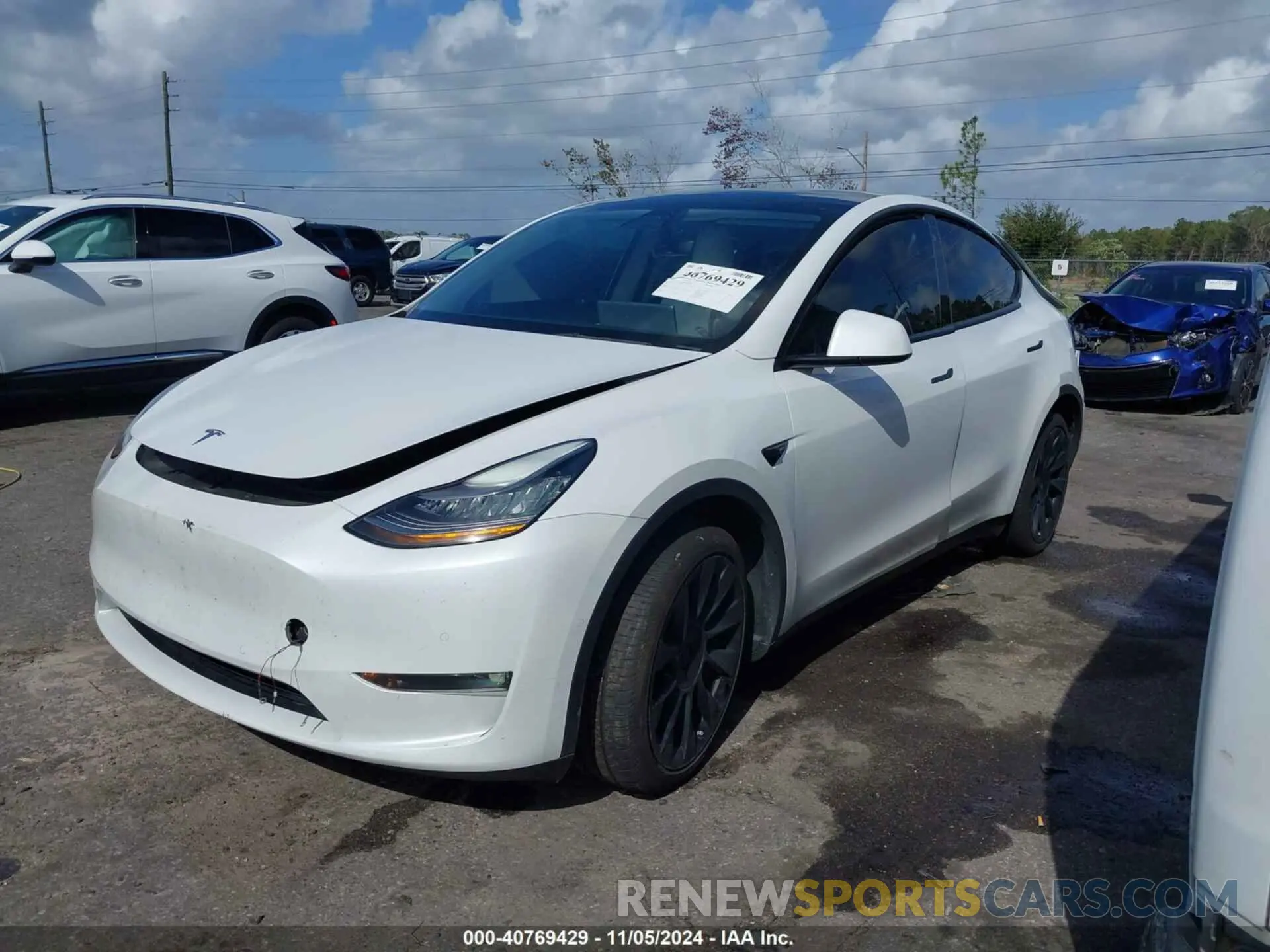 2 Photograph of a damaged car 5YJYGDEE6MF130088 TESLA MODEL Y 2021