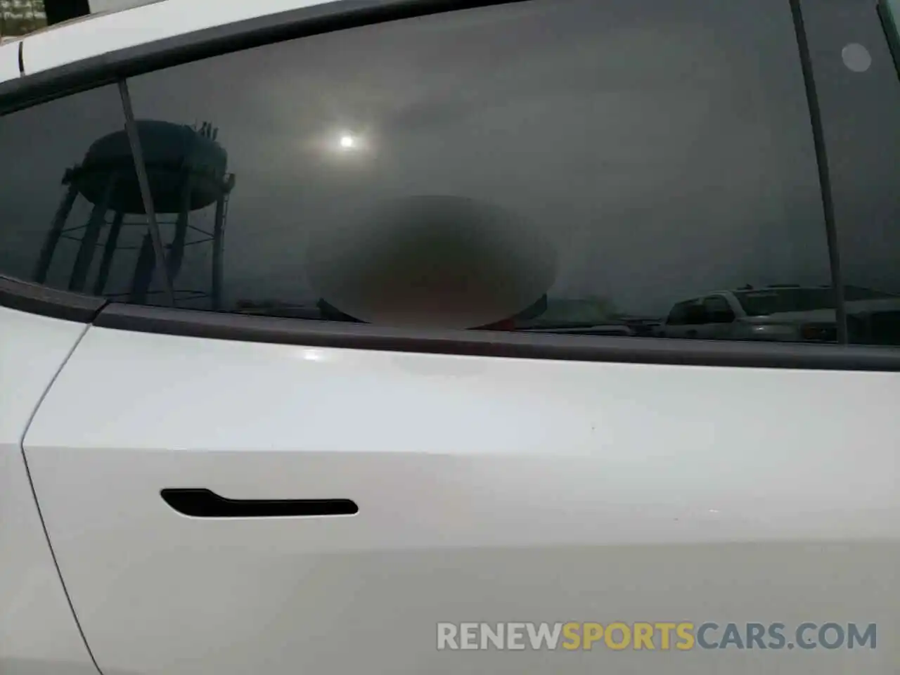 6 Photograph of a damaged car 5YJYGDEE6MF138966 TESLA MODEL Y 2021