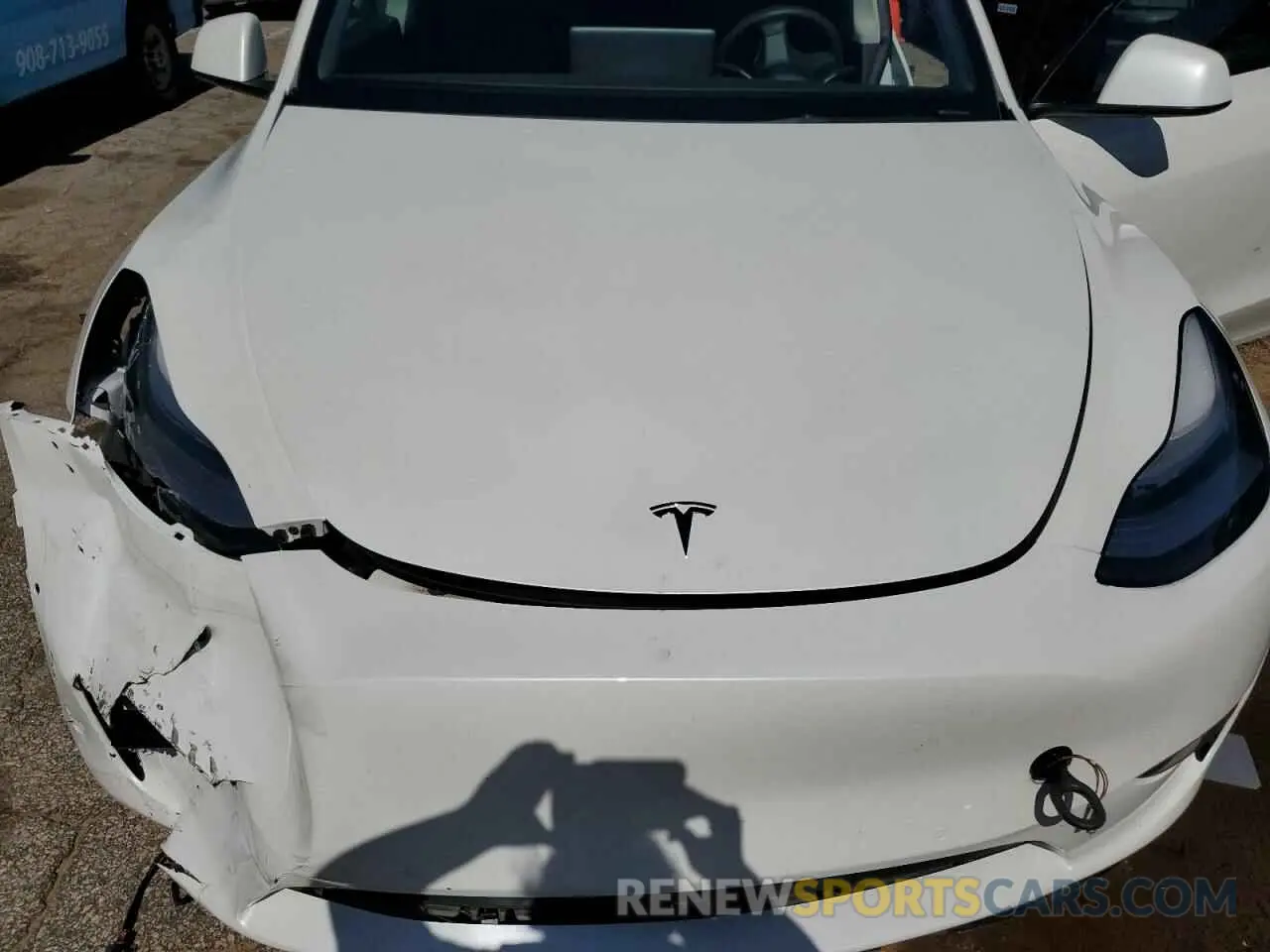 11 Photograph of a damaged car 5YJYGDEE6MF140510 TESLA MODEL Y 2021