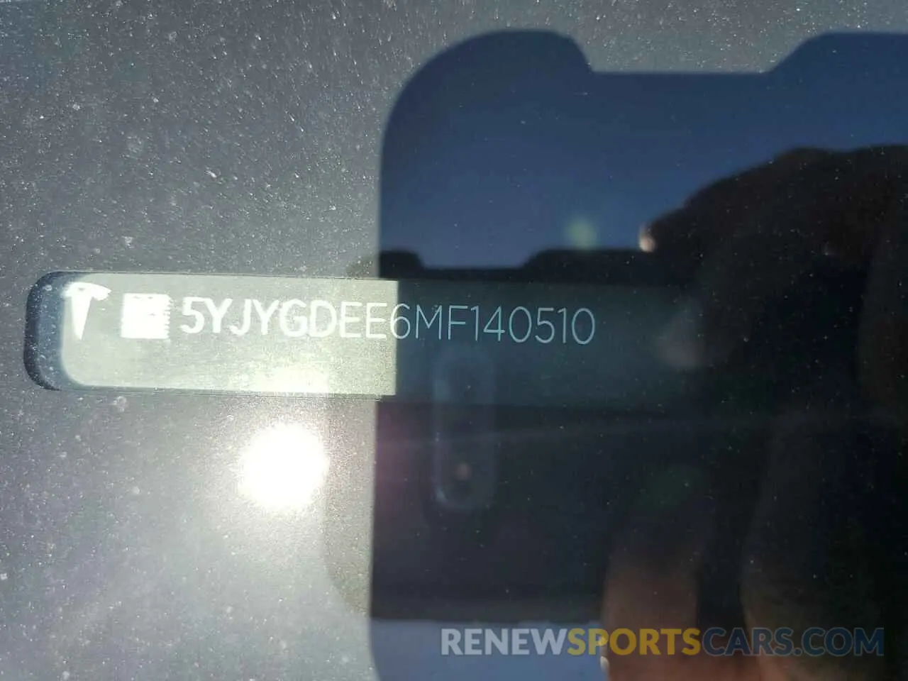12 Photograph of a damaged car 5YJYGDEE6MF140510 TESLA MODEL Y 2021