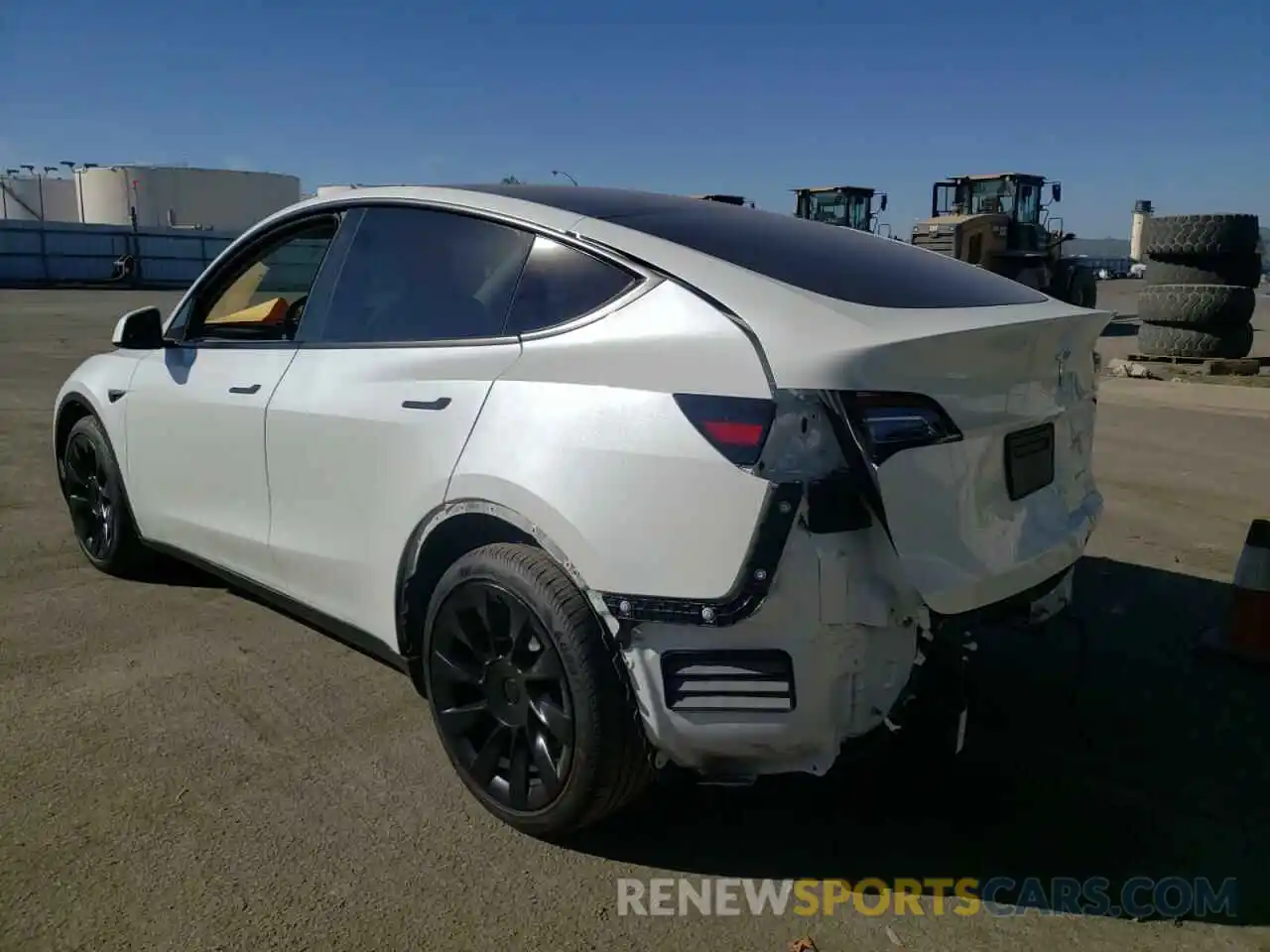 3 Photograph of a damaged car 5YJYGDEE6MF153595 TESLA MODEL Y 2021