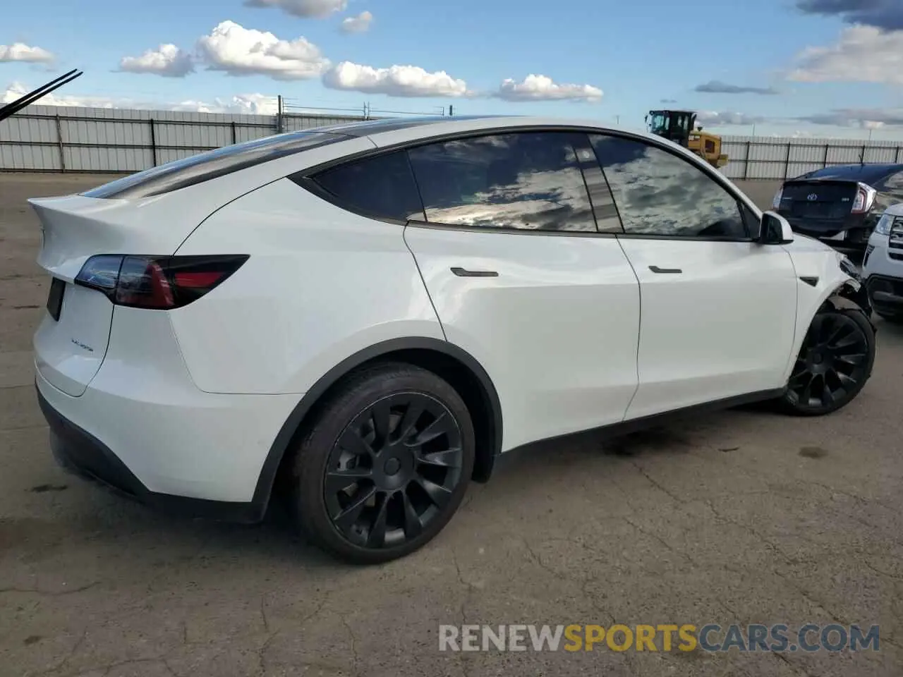 3 Photograph of a damaged car 5YJYGDEE6MF157999 TESLA MODEL Y 2021