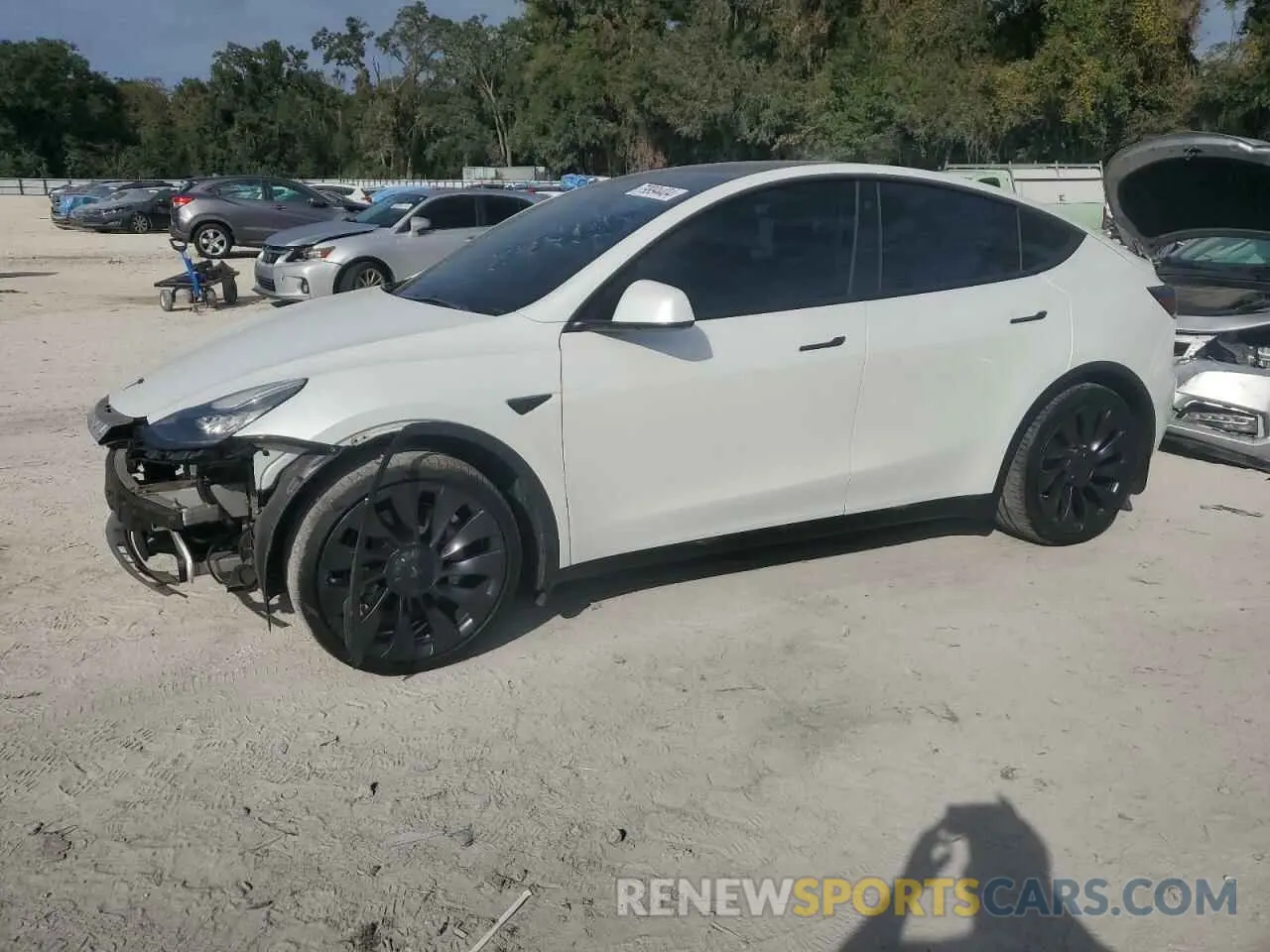 1 Photograph of a damaged car 5YJYGDEE6MF176357 TESLA MODEL Y 2021