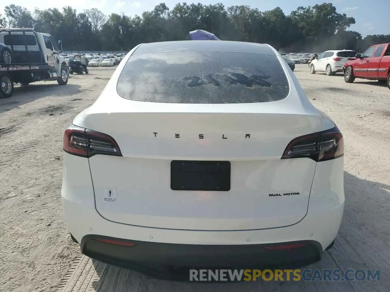 6 Photograph of a damaged car 5YJYGDEE6MF176357 TESLA MODEL Y 2021