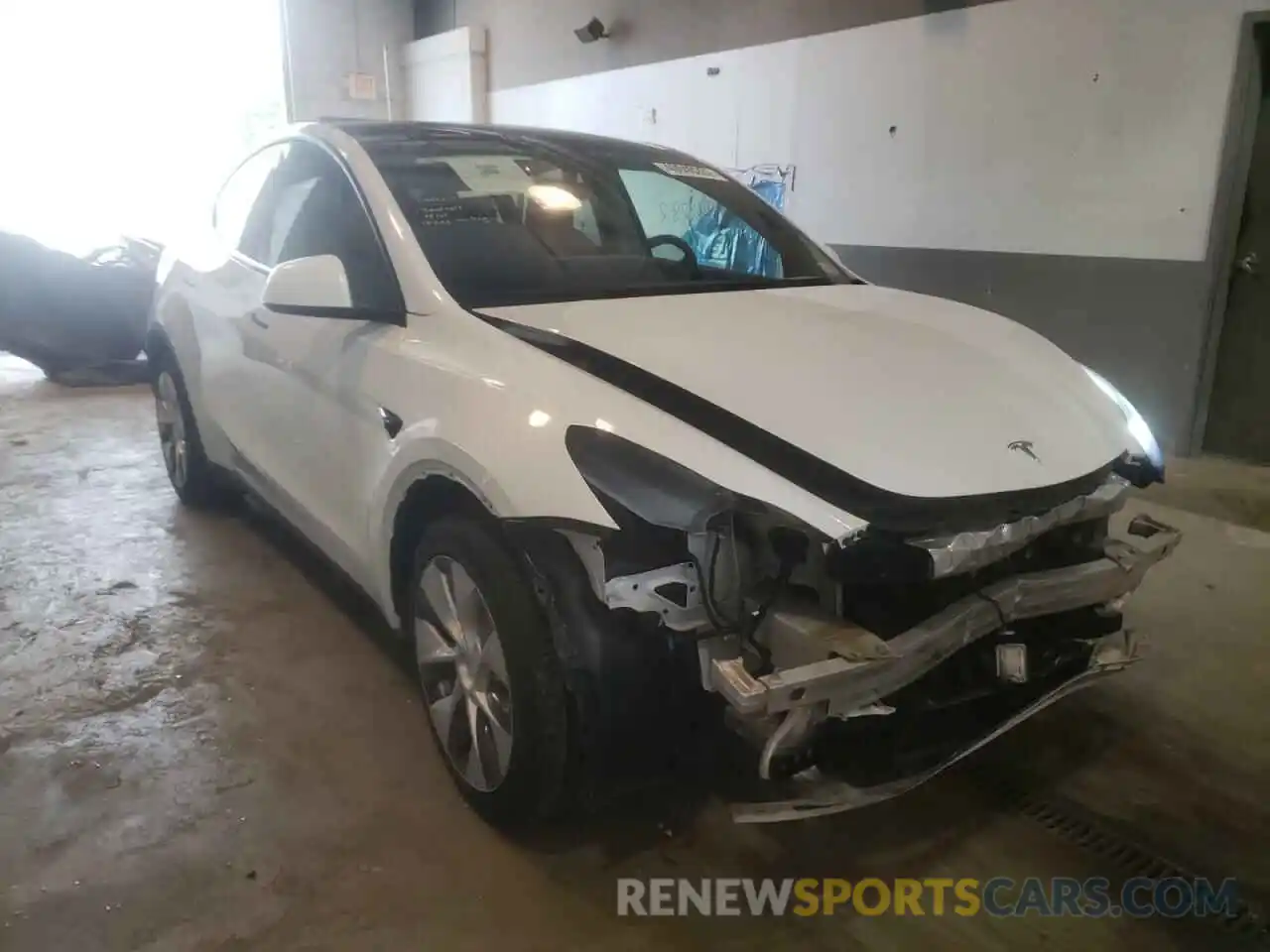 1 Photograph of a damaged car 5YJYGDEE6MF181851 TESLA MODEL Y 2021