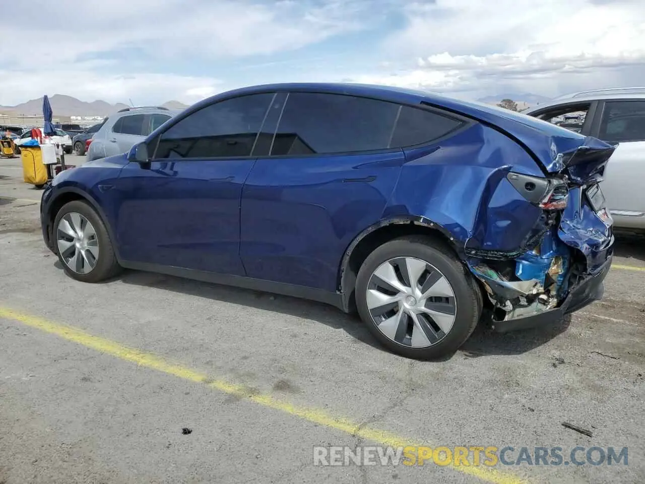2 Photograph of a damaged car 5YJYGDEE6MF182384 TESLA MODEL Y 2021