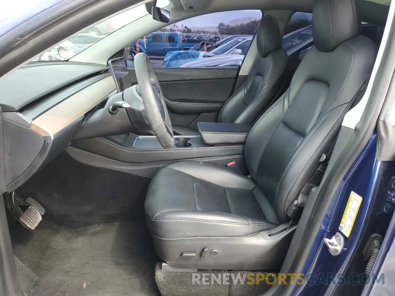 7 Photograph of a damaged car 5YJYGDEE6MF182384 TESLA MODEL Y 2021