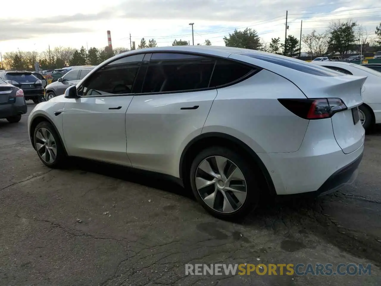 2 Photograph of a damaged car 5YJYGDEE6MF187603 TESLA MODEL Y 2021