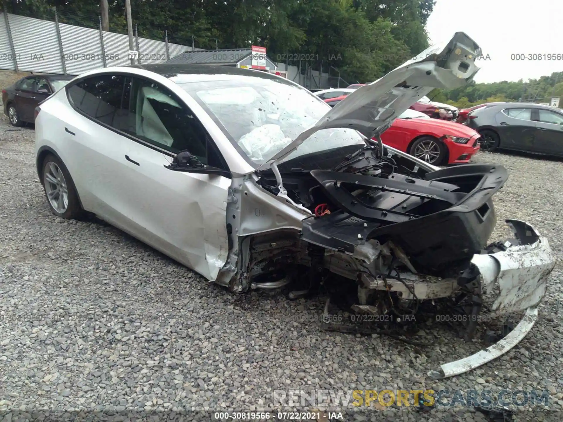 1 Photograph of a damaged car 5YJYGDEE6MF194471 TESLA MODEL Y 2021