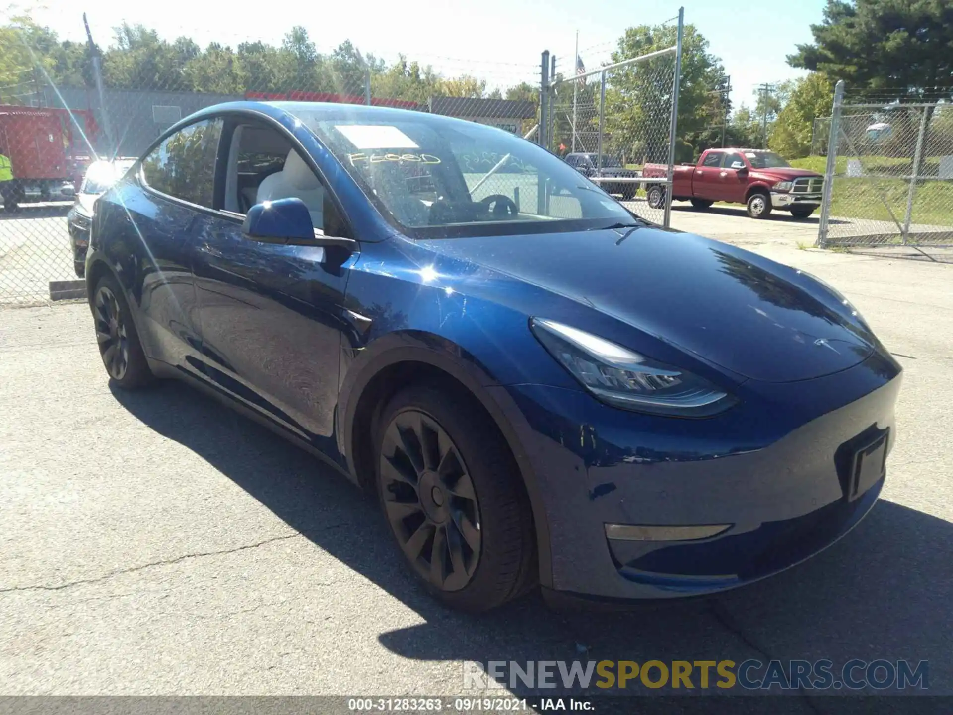 1 Photograph of a damaged car 5YJYGDEE6MF195992 TESLA MODEL Y 2021