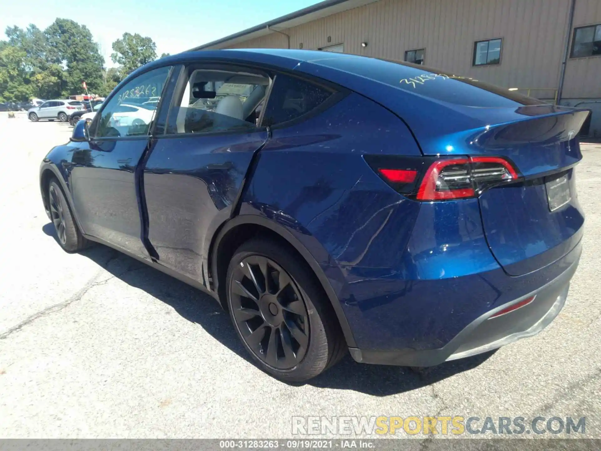 3 Photograph of a damaged car 5YJYGDEE6MF195992 TESLA MODEL Y 2021