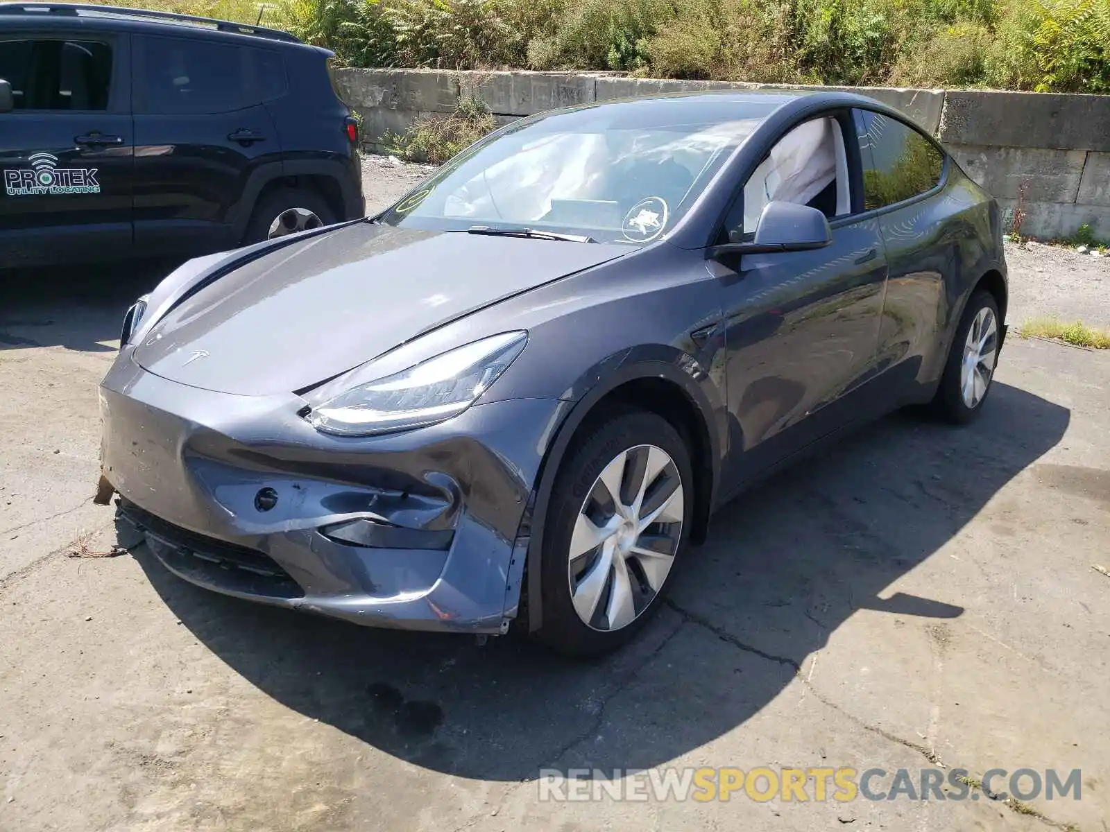 2 Photograph of a damaged car 5YJYGDEE6MF199489 TESLA MODEL Y 2021