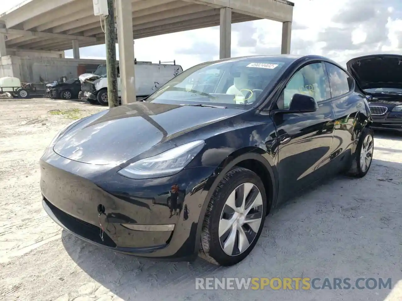 2 Photograph of a damaged car 5YJYGDEE6MF201435 TESLA MODEL Y 2021