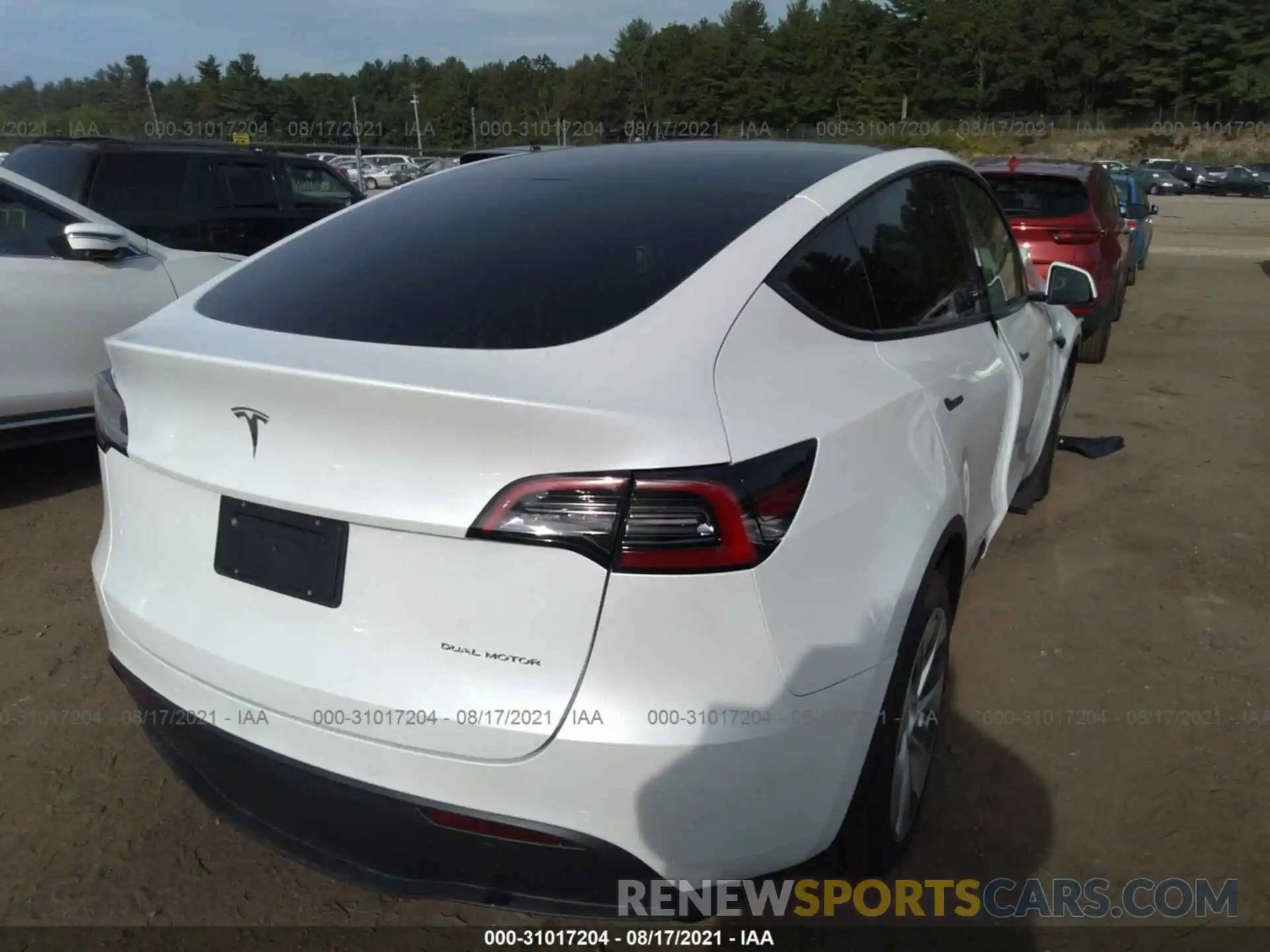 4 Photograph of a damaged car 5YJYGDEE6MF202973 TESLA MODEL Y 2021