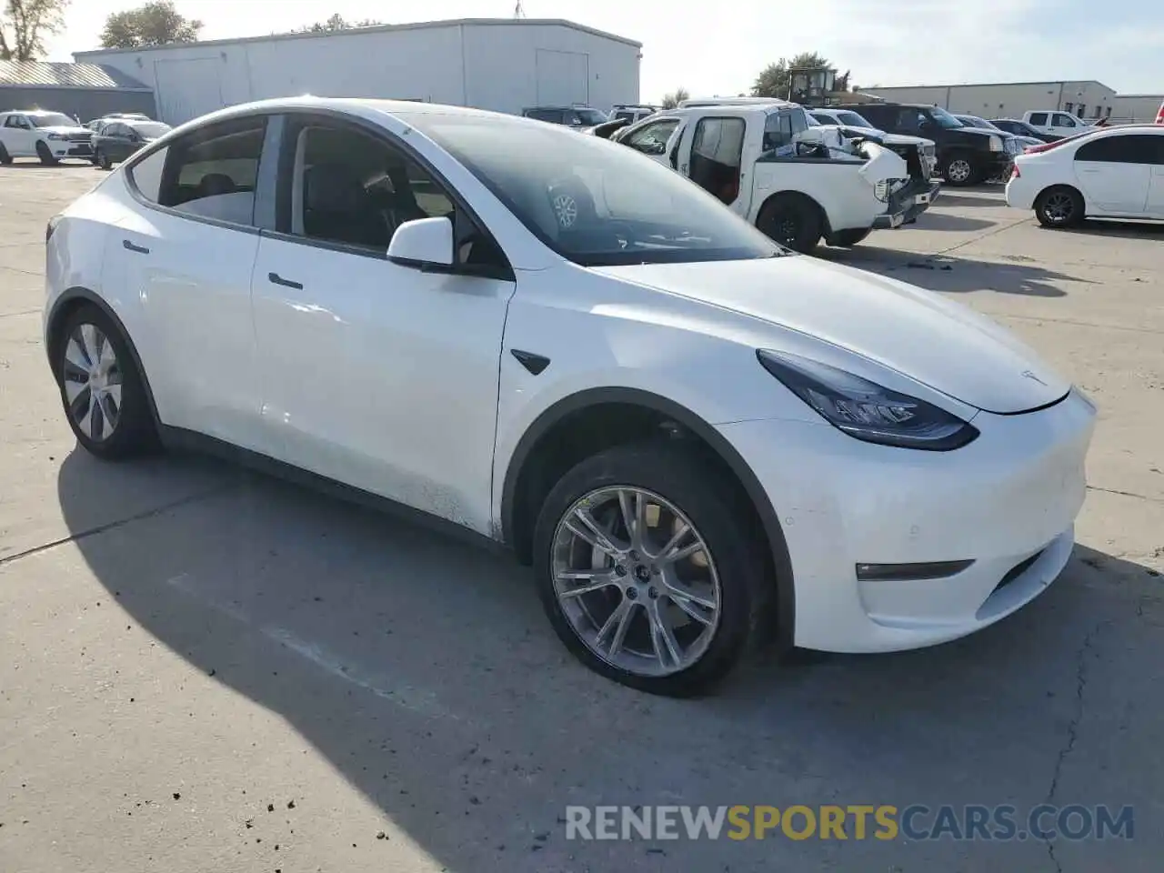 4 Photograph of a damaged car 5YJYGDEE6MF218512 TESLA MODEL Y 2021