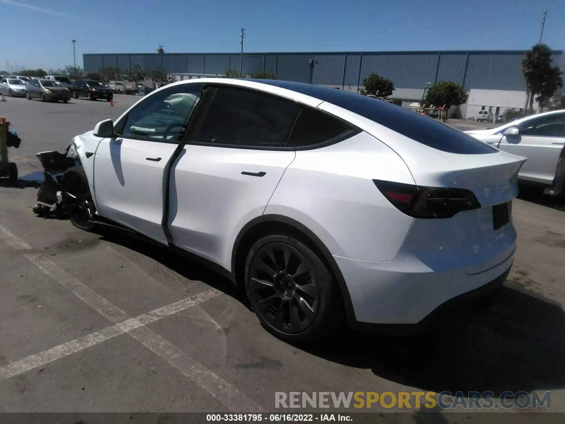 3 Photograph of a damaged car 5YJYGDEE6MF224360 TESLA MODEL Y 2021