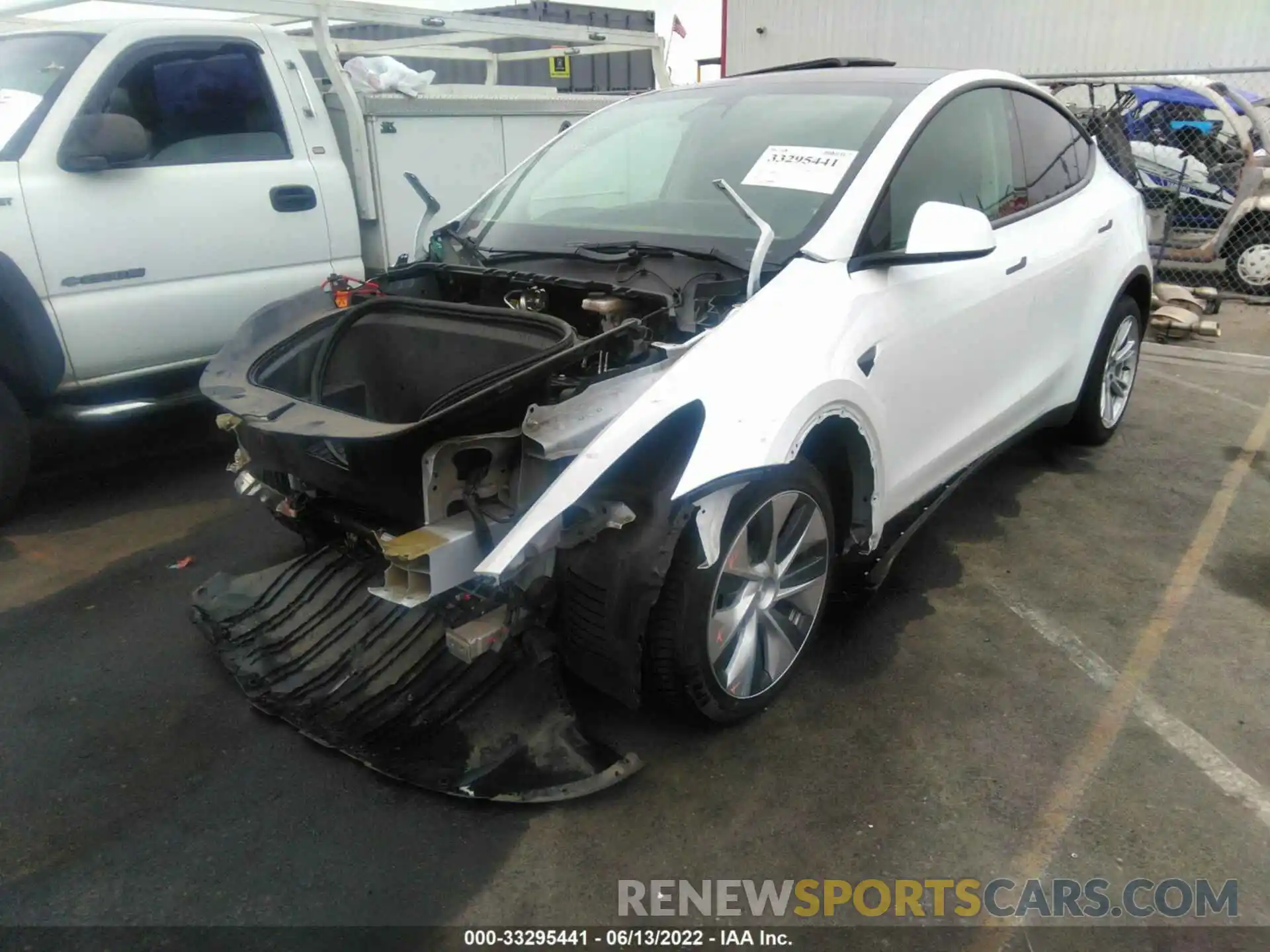 2 Photograph of a damaged car 5YJYGDEE6MF262462 TESLA MODEL Y 2021