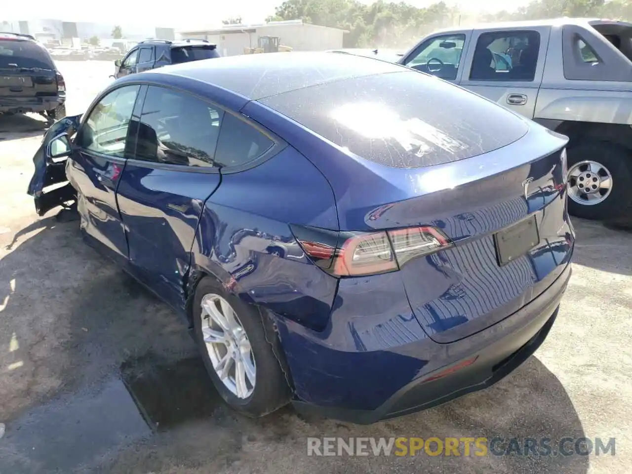 3 Photograph of a damaged car 5YJYGDEE6MF263613 TESLA MODEL Y 2021