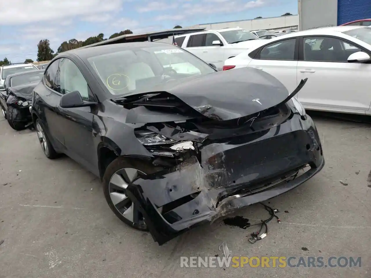 1 Photograph of a damaged car 5YJYGDEE6MF270013 TESLA MODEL Y 2021