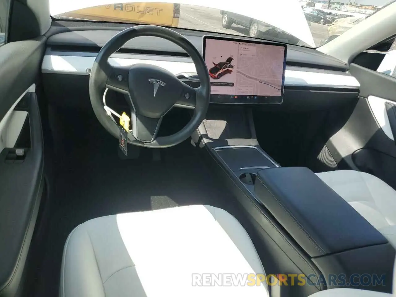 8 Photograph of a damaged car 5YJYGDEE6MF271906 TESLA MODEL Y 2021
