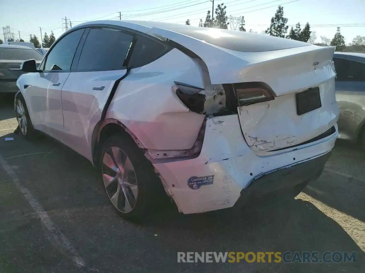 2 Photograph of a damaged car 5YJYGDEE6MF275440 TESLA MODEL Y 2021