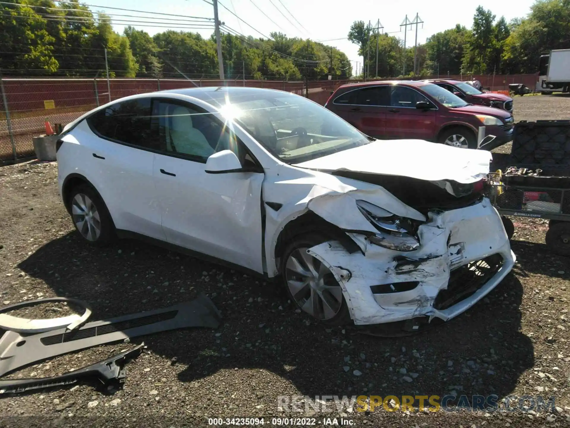 1 Photograph of a damaged car 5YJYGDEE6MF283831 TESLA MODEL Y 2021