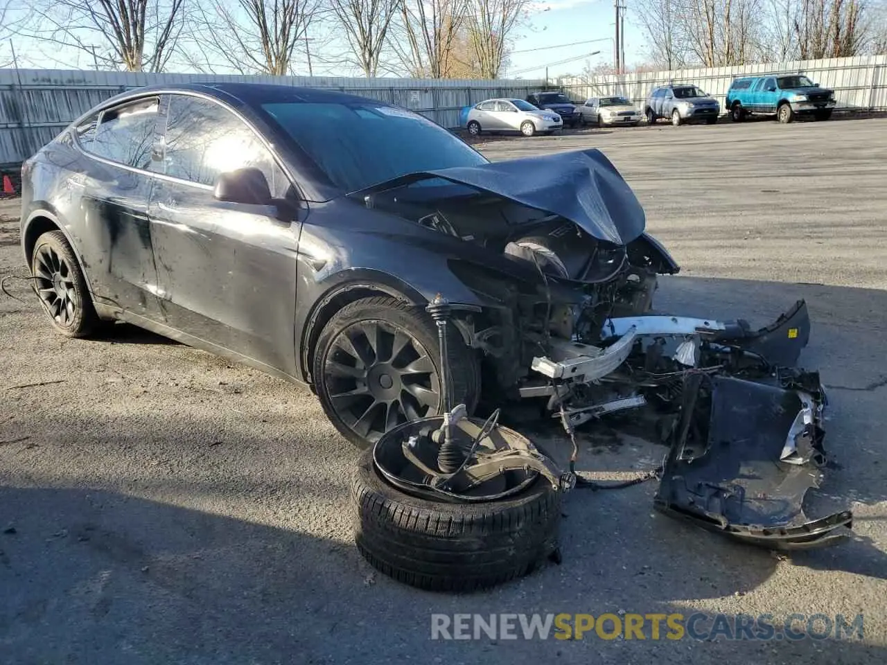 4 Photograph of a damaged car 5YJYGDEE6MF285644 TESLA MODEL Y 2021