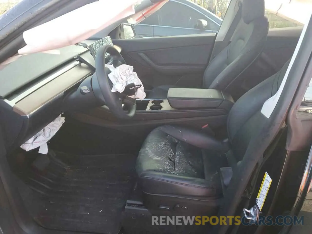 7 Photograph of a damaged car 5YJYGDEE6MF285644 TESLA MODEL Y 2021