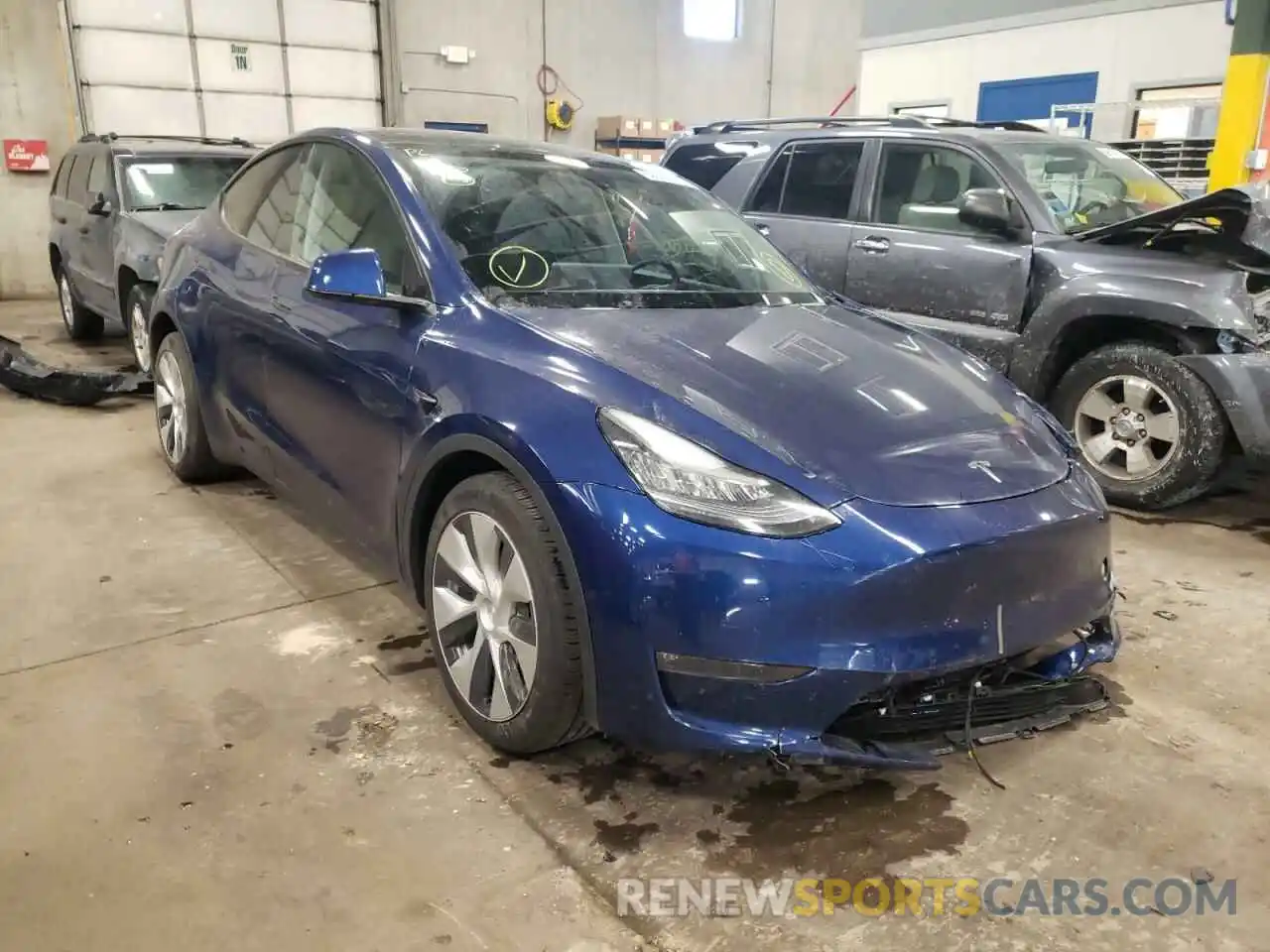 1 Photograph of a damaged car 5YJYGDEE7MF060844 TESLA MODEL Y 2021