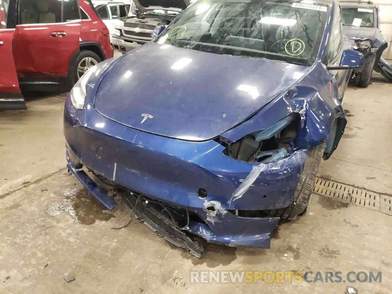 9 Photograph of a damaged car 5YJYGDEE7MF060844 TESLA MODEL Y 2021