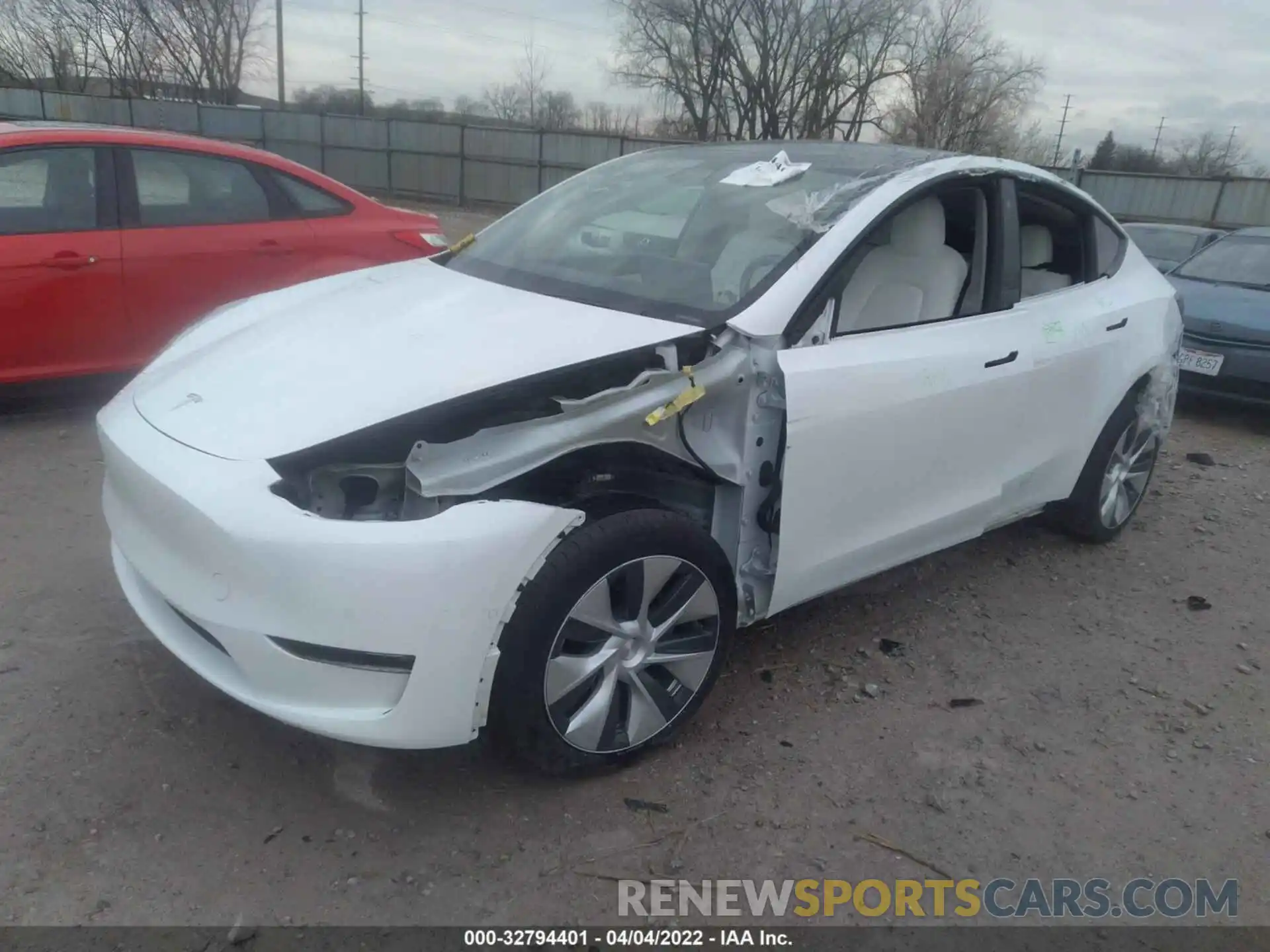 2 Photograph of a damaged car 5YJYGDEE7MF061444 TESLA MODEL Y 2021