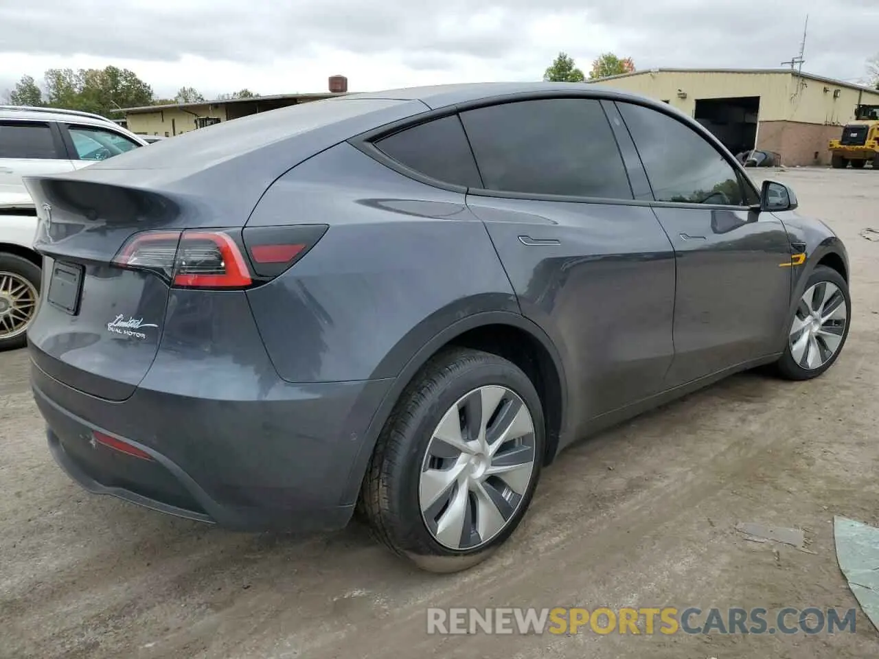 3 Photograph of a damaged car 5YJYGDEE7MF063310 TESLA MODEL Y 2021