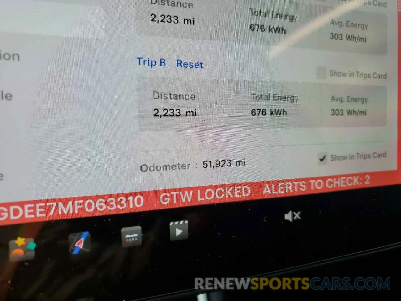 9 Photograph of a damaged car 5YJYGDEE7MF063310 TESLA MODEL Y 2021