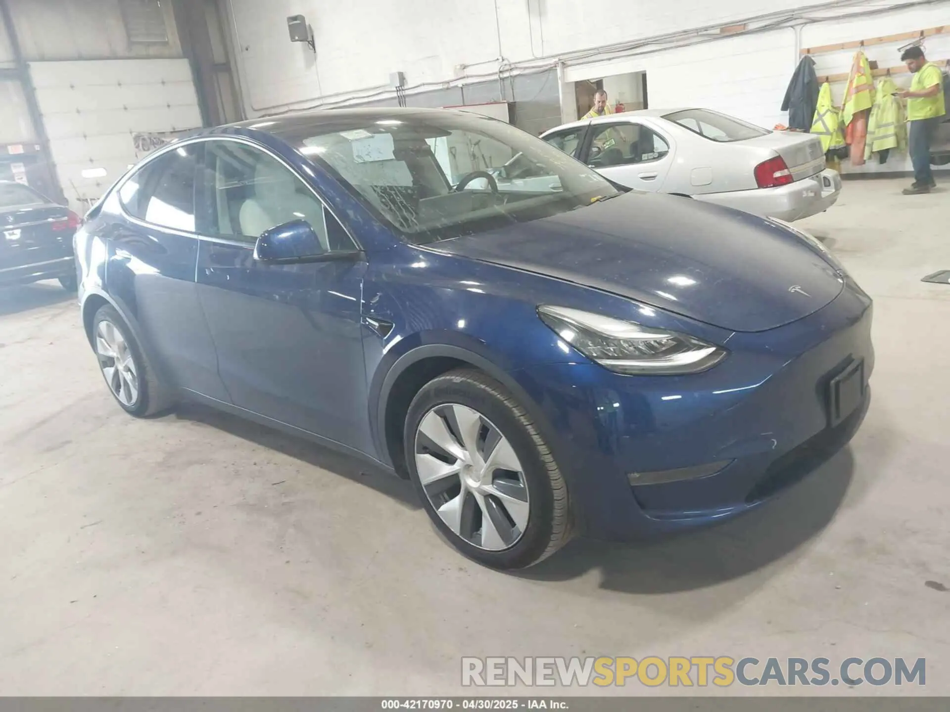 1 Photograph of a damaged car 5YJYGDEE7MF066269 TESLA MODEL Y 2021