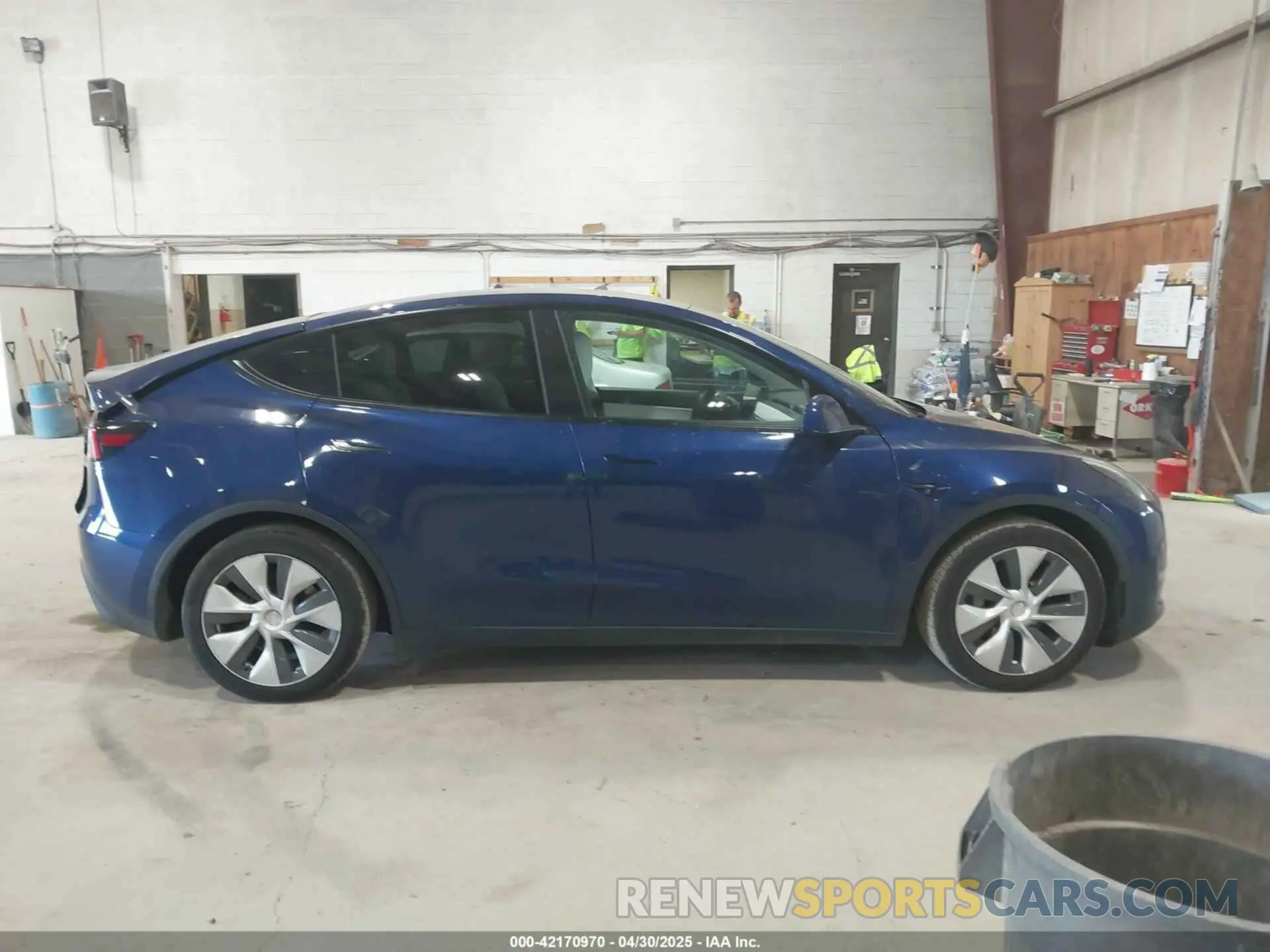 13 Photograph of a damaged car 5YJYGDEE7MF066269 TESLA MODEL Y 2021