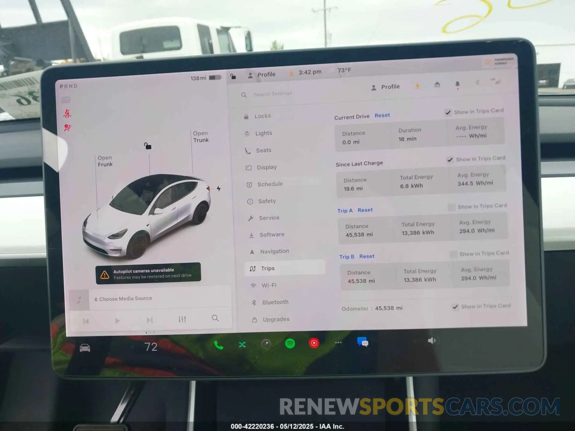 18 Photograph of a damaged car 5YJYGDEE7MF068619 TESLA MODEL Y 2021