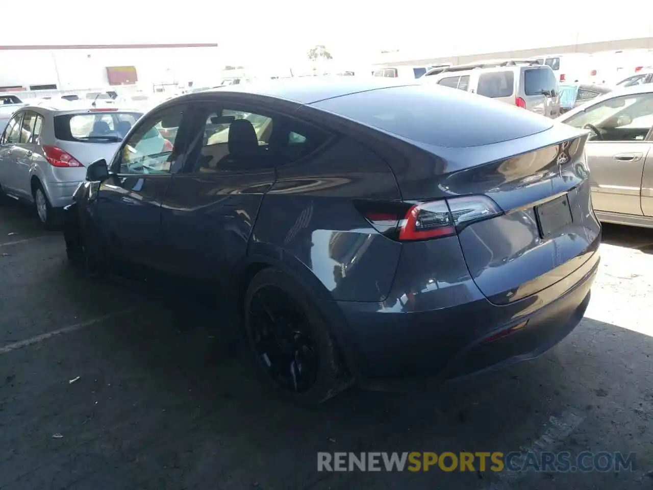 3 Photograph of a damaged car 5YJYGDEE7MF073772 TESLA MODEL Y 2021