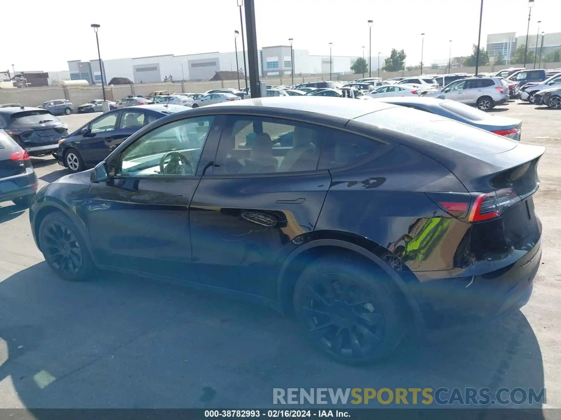 13 Photograph of a damaged car 5YJYGDEE7MF075120 TESLA MODEL Y 2021