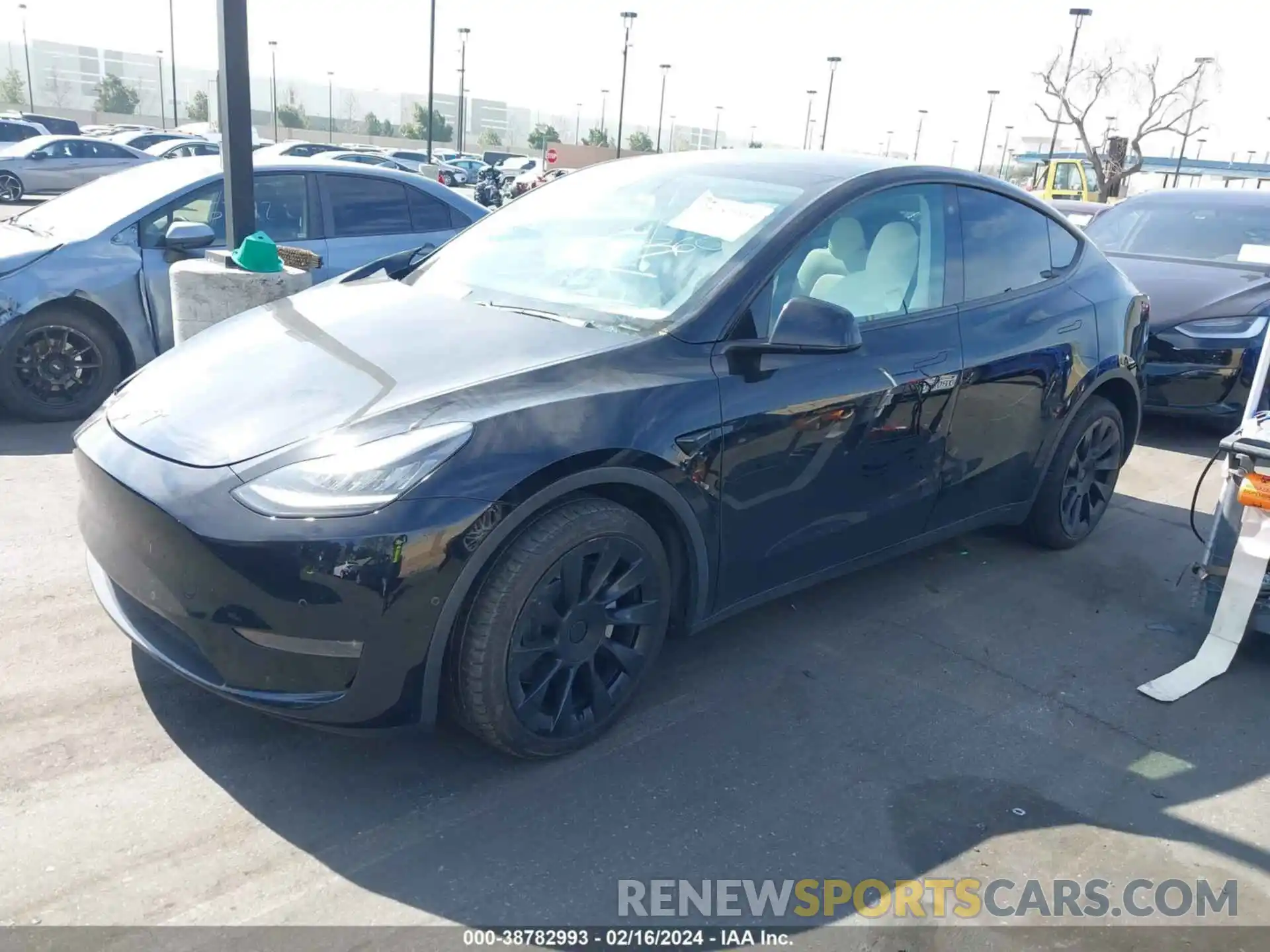 2 Photograph of a damaged car 5YJYGDEE7MF075120 TESLA MODEL Y 2021