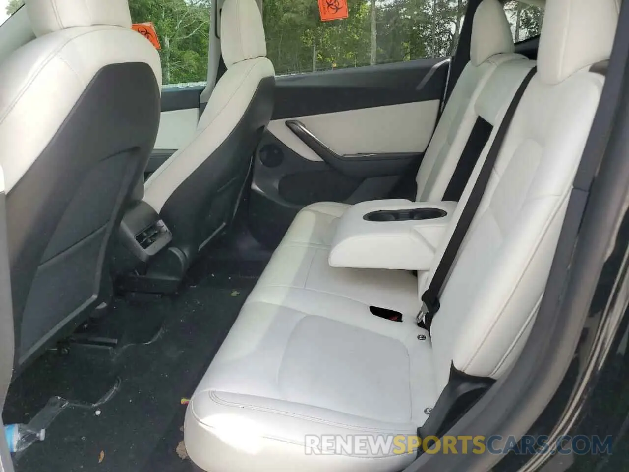 10 Photograph of a damaged car 5YJYGDEE7MF081337 TESLA MODEL Y 2021