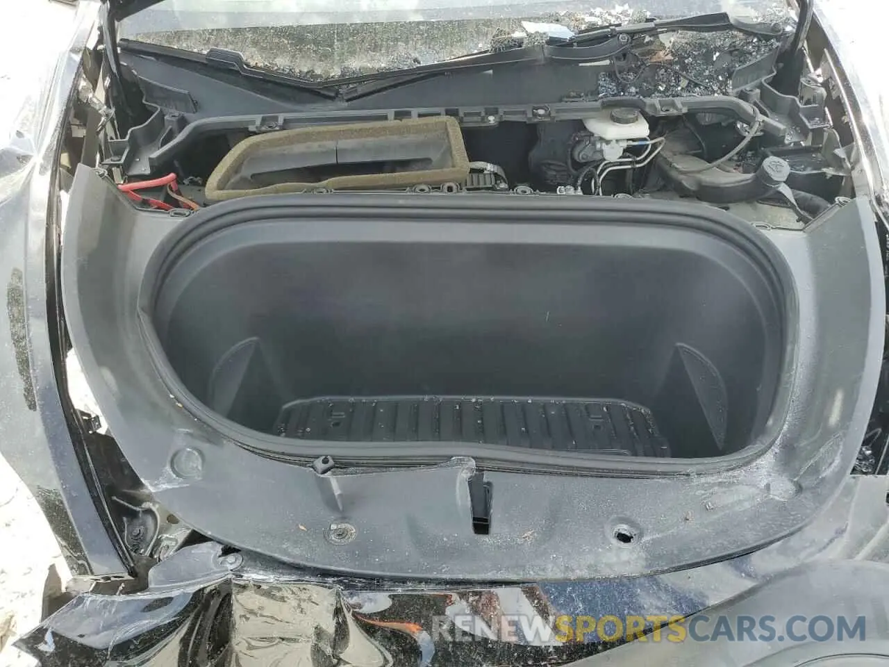 11 Photograph of a damaged car 5YJYGDEE7MF081337 TESLA MODEL Y 2021