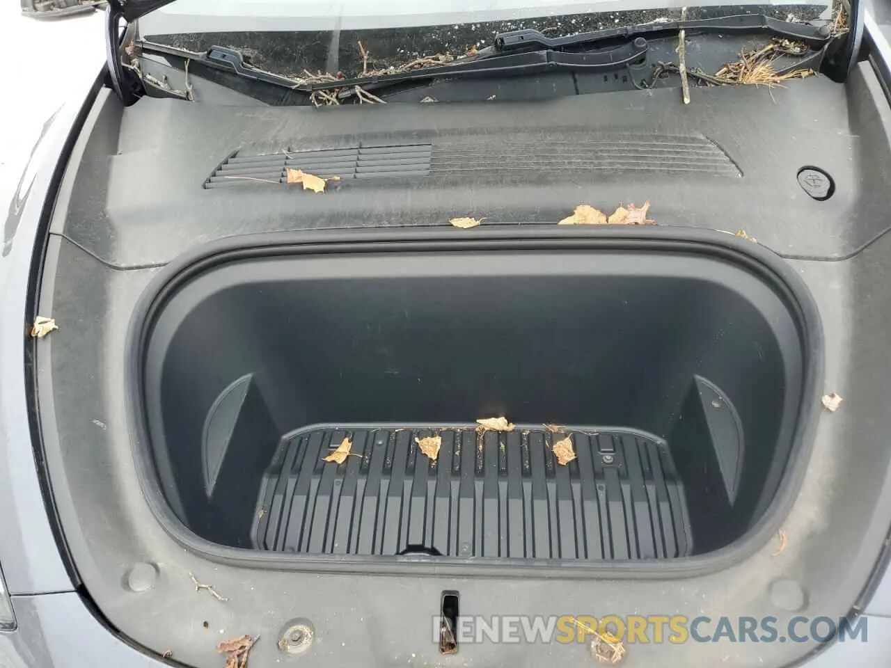 12 Photograph of a damaged car 5YJYGDEE7MF081953 TESLA MODEL Y 2021