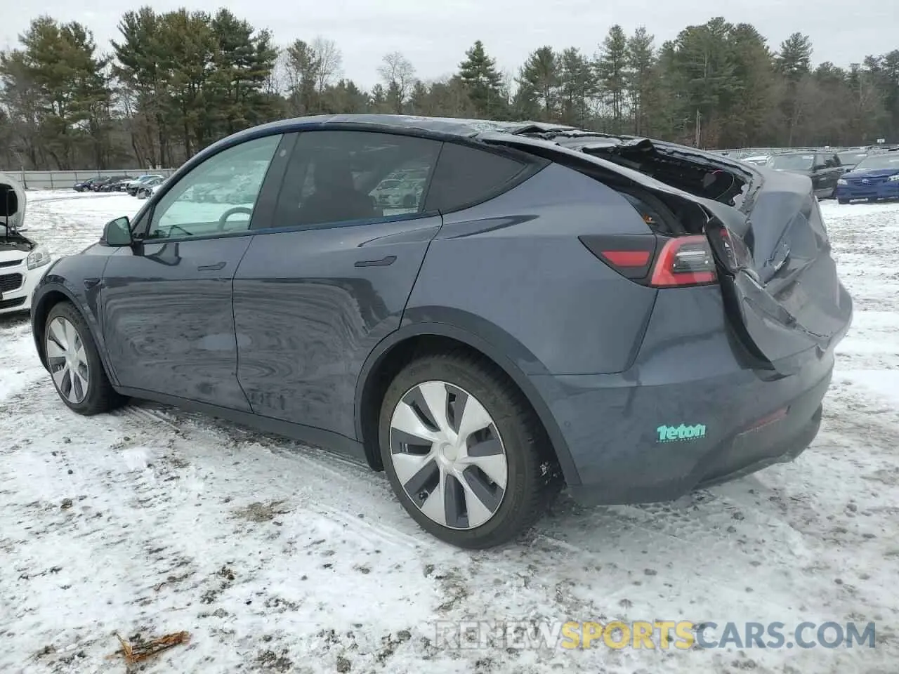 2 Photograph of a damaged car 5YJYGDEE7MF081953 TESLA MODEL Y 2021
