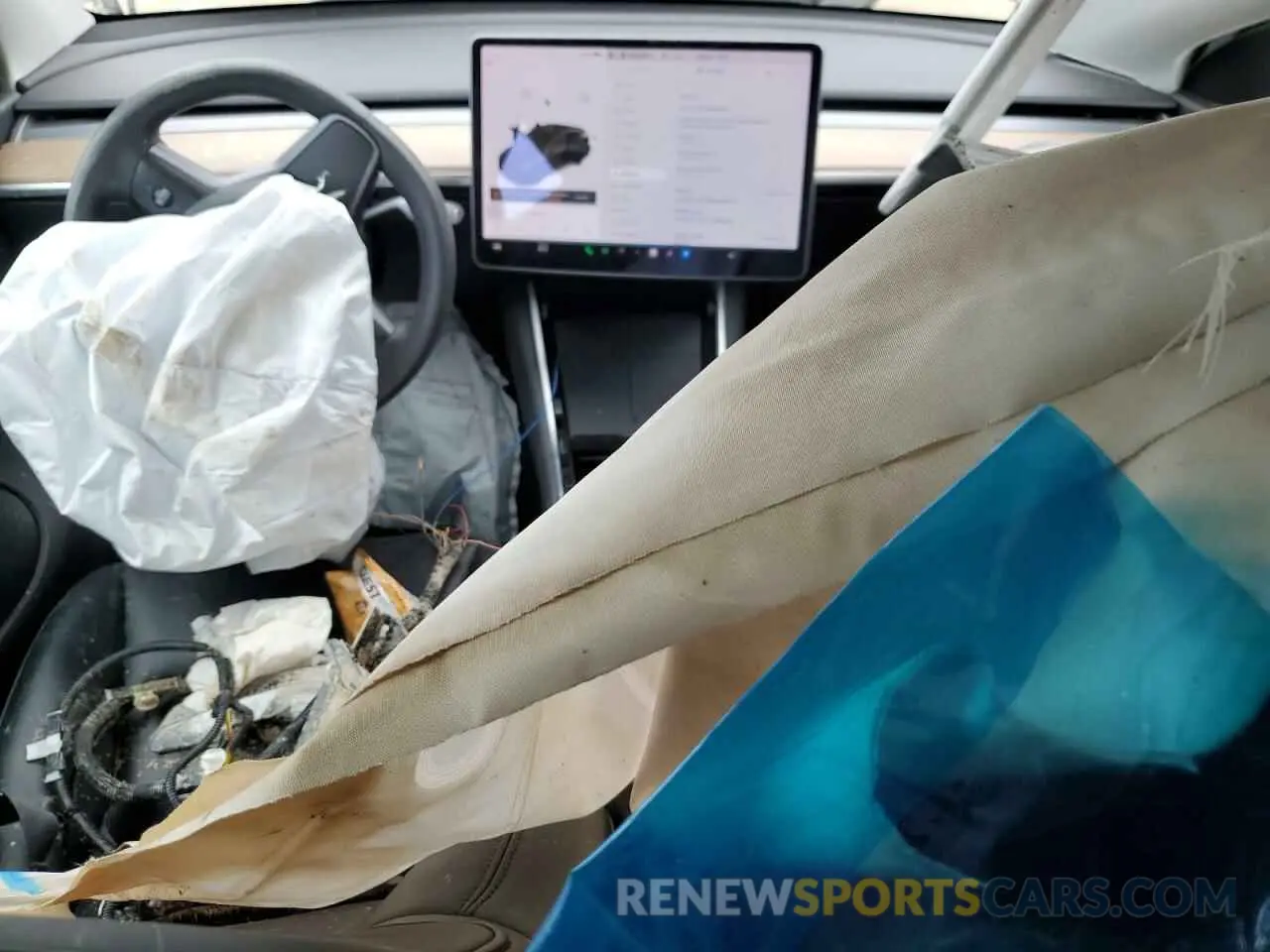 8 Photograph of a damaged car 5YJYGDEE7MF093942 TESLA MODEL Y 2021